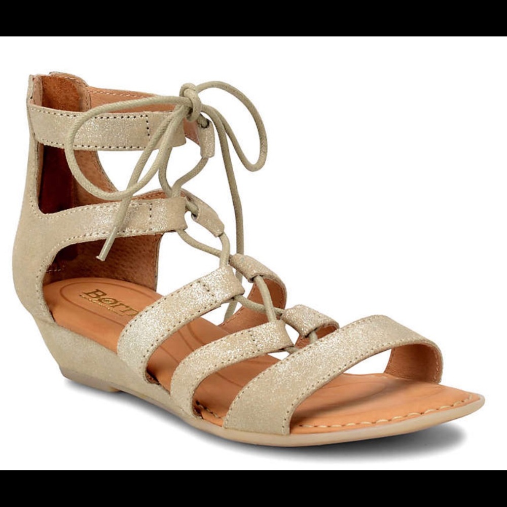 Born Dakar gold metallic sandal size 7 with box